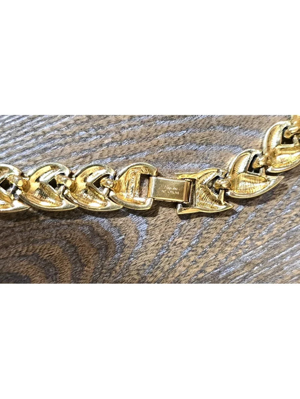 Vintage Luxe Napier Leaf Link Necklace High Polish Gold - Picture 5 of 7